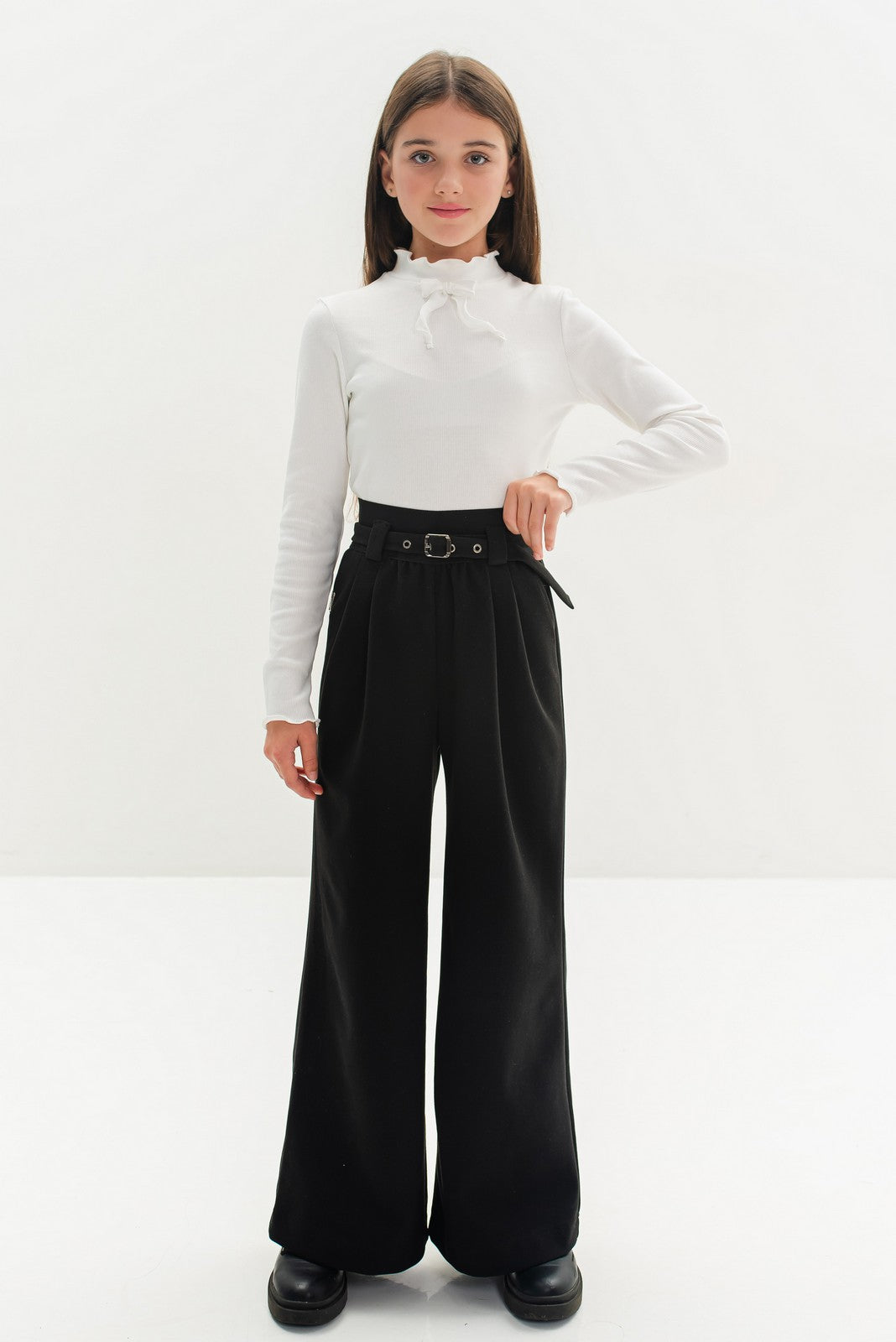Pantalonii Arianna Black