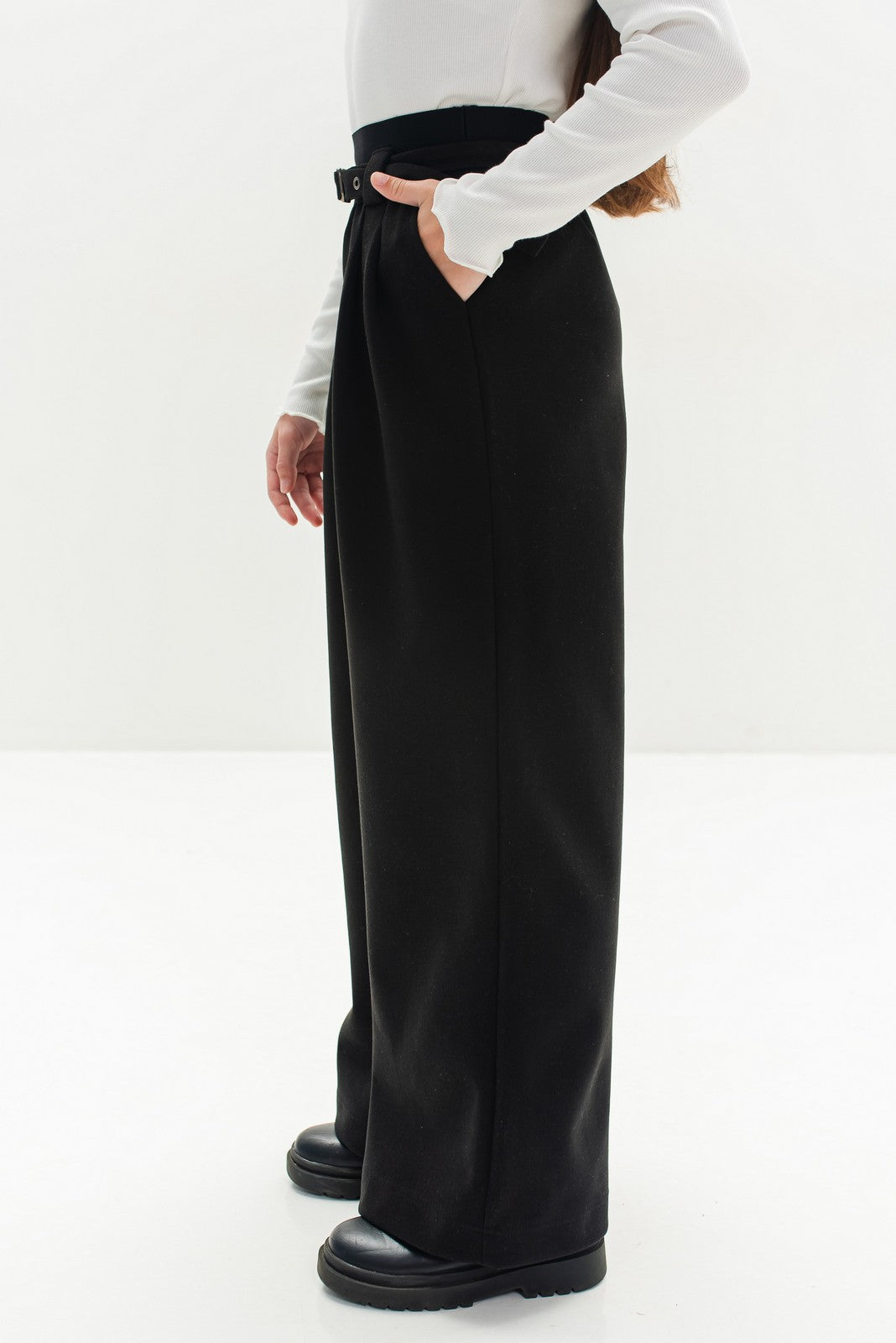 Pantalonii Arianna Black