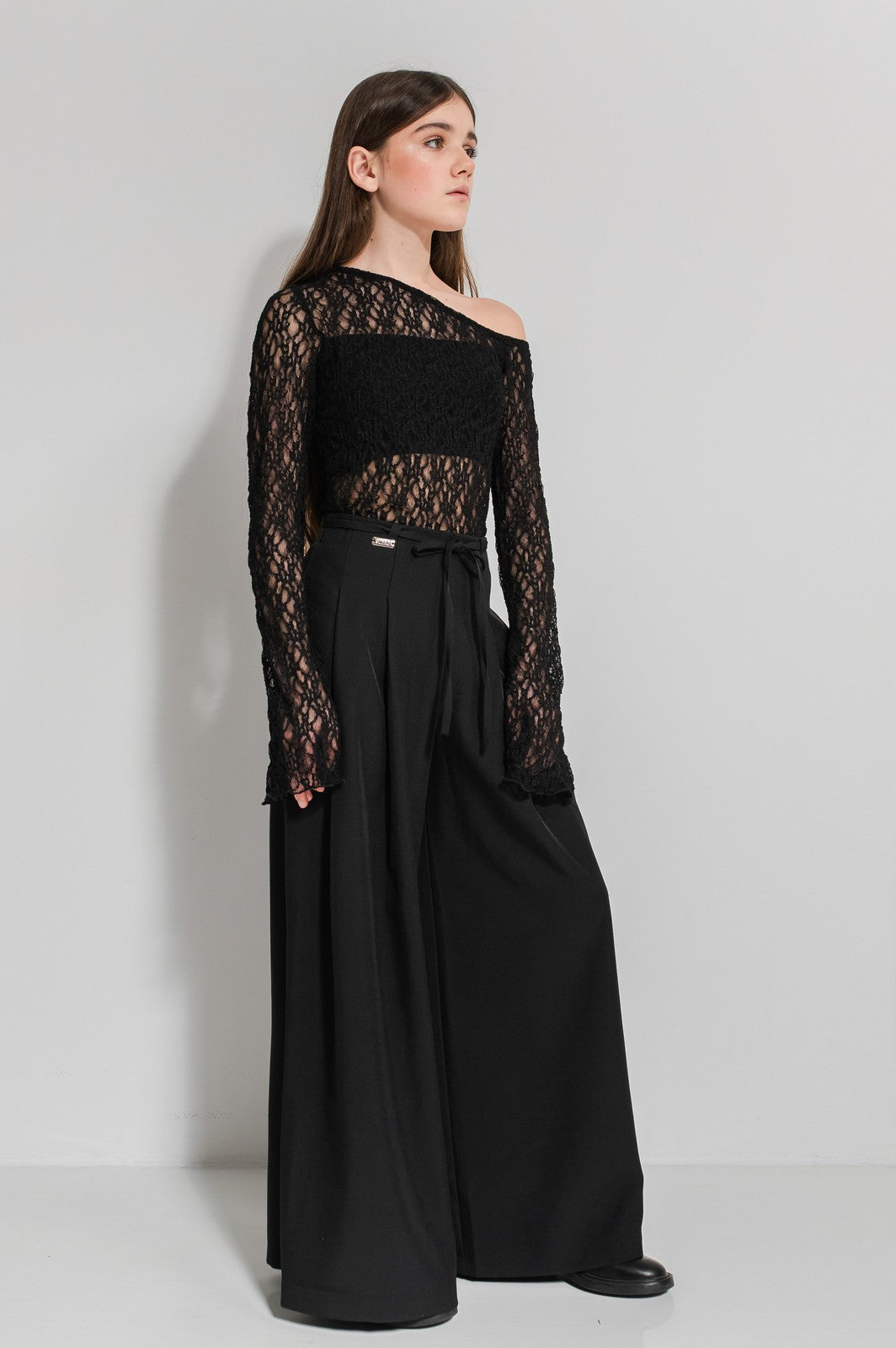 Pantaloni eleganti Ahata Black