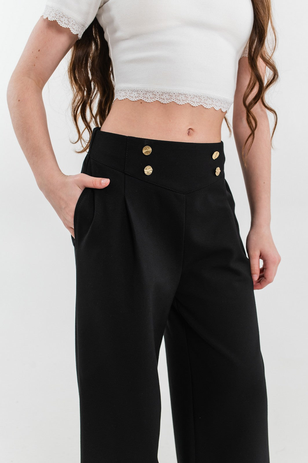 Pantalonii Agnia Black