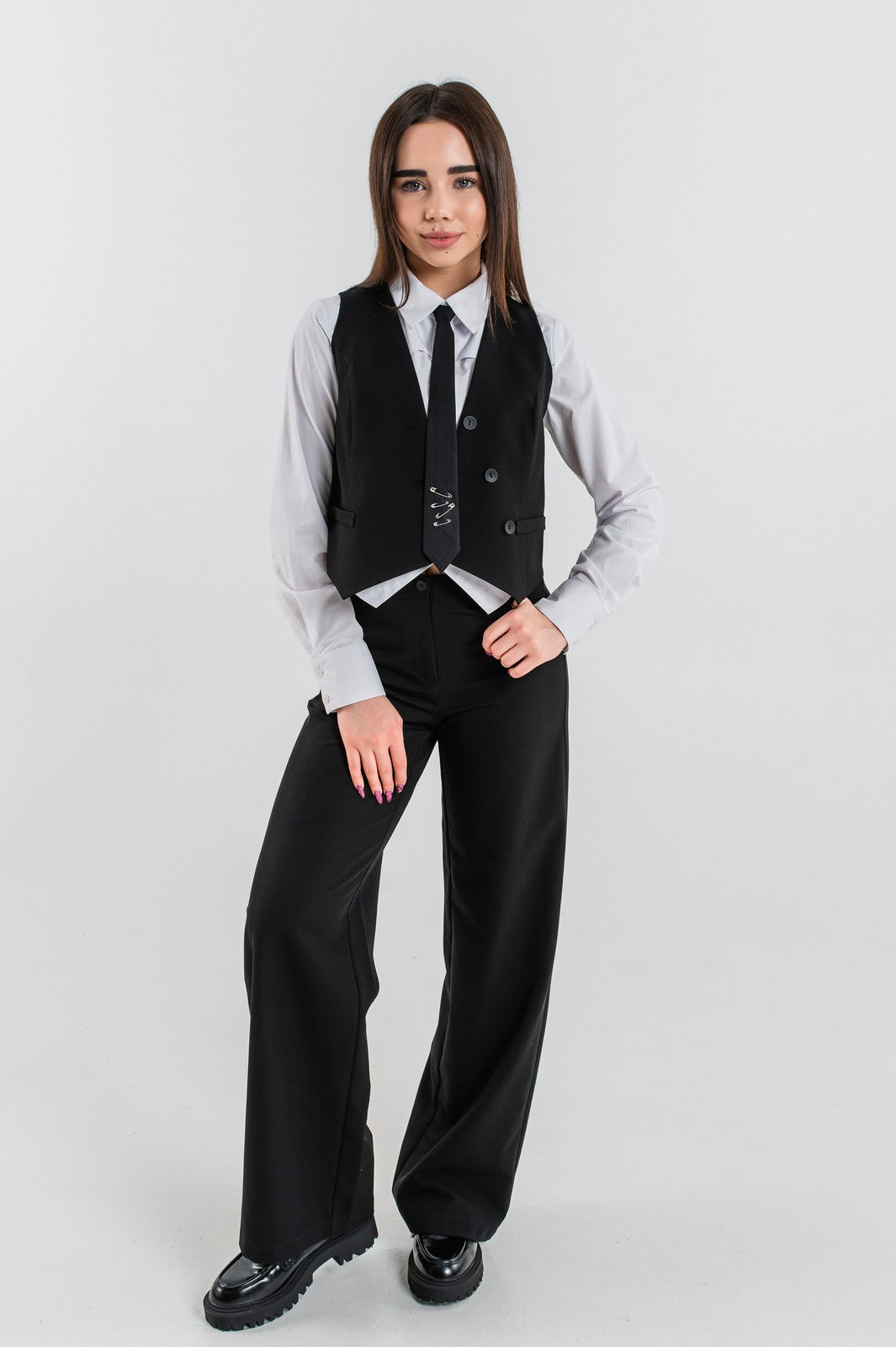 Pantalonii LARA Black