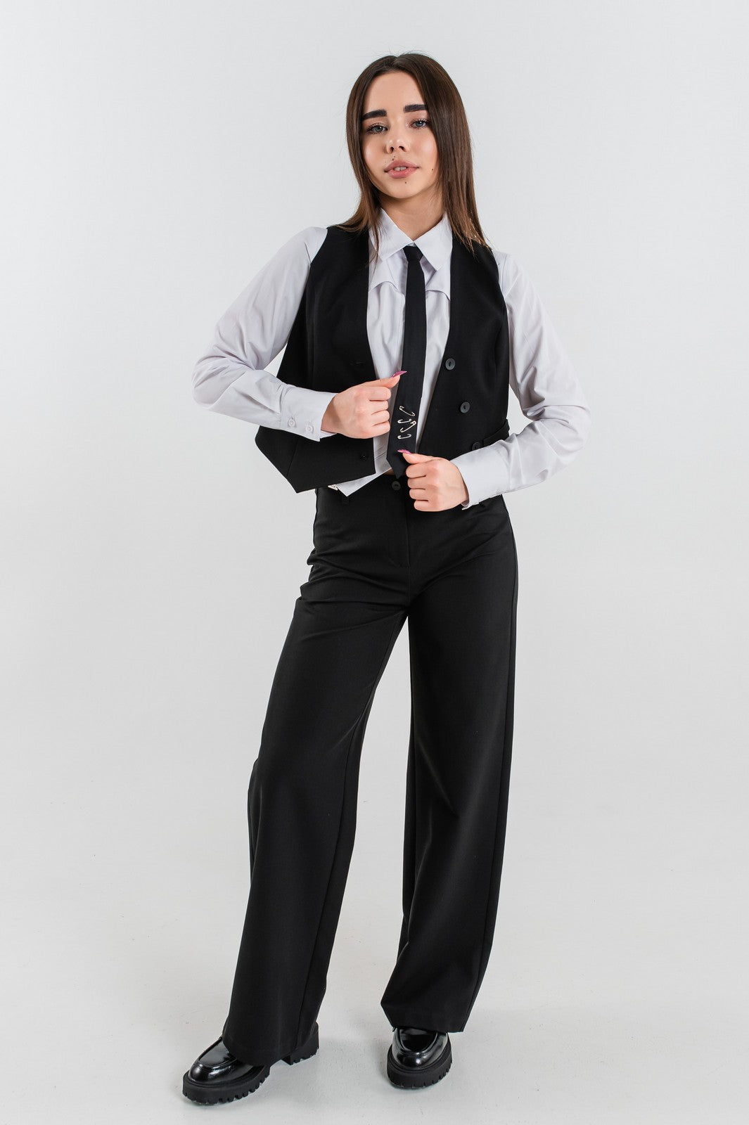 Pantalonii LARA Black